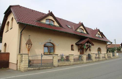 Mala Hrastice House | Penzion U Kapličky