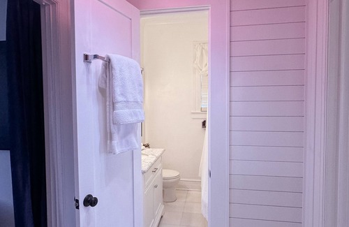 Gastonia Apartment | Peony Apartment