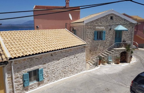 Gimari Villa | Pepe's Villa in Loustri on NE coast with private pool, WiFi, AirCon. Sleeps 4.