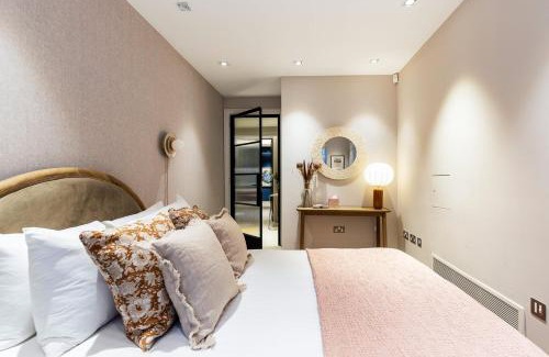 South Bank House | Pepys House A Modern Touch of History