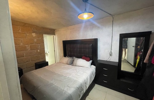 San Juan del Rio House | Pequeña Casa, Cerca de Carretera México Querétaro