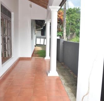 Udunuwara Villa | Peradeniya-Kandy Home Stay