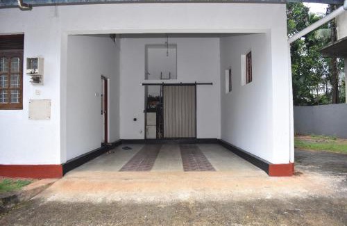 Udunuwara Villa | Peradeniya-Kandy Home Stay
