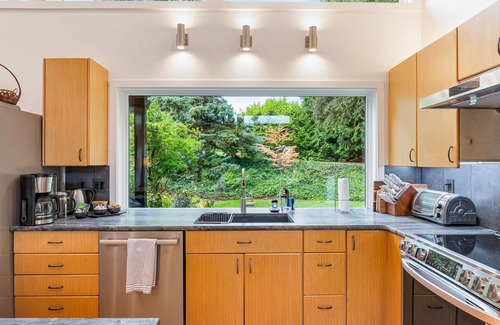 West Ridge House | Perch - Cozy Vino Valley Vista Home with views & parking