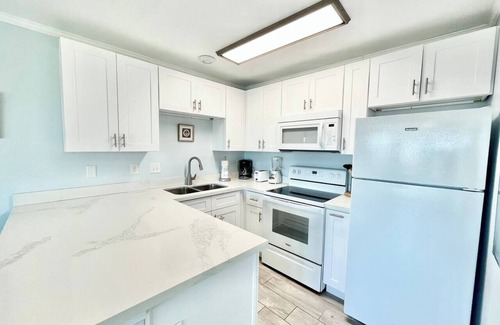 Ono Island Apartment | Perdido Pearl: Pool, Beach Access, & Gulf Views!