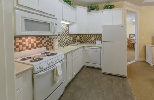 Clarkesville Condo | Perfect 2BD family vacation spot with Family Friendly Resort Activities on site