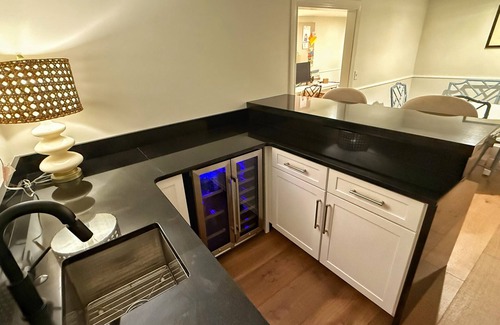 Glenview House | Perfect 3/4 Bedroom Home in Glenview Hills, Entertainers Dream inside and out!