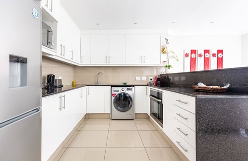 Sea Point Apartment | Perfect Beachfront Apartment #3