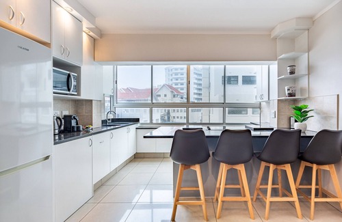 Sea Point Apartment | Perfect Beachfront Apartments