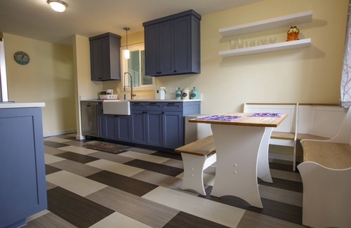 Puget House | Perfect Blend of Urban and Natural: Enjoy Bellingham at its Finest