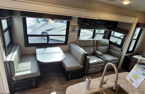 Escondido House | Perfect camper in the heart of wine country!