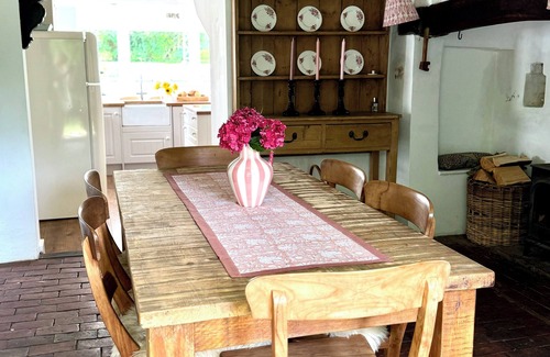 Fyfield Cottage | Perfect Countryside Cottage