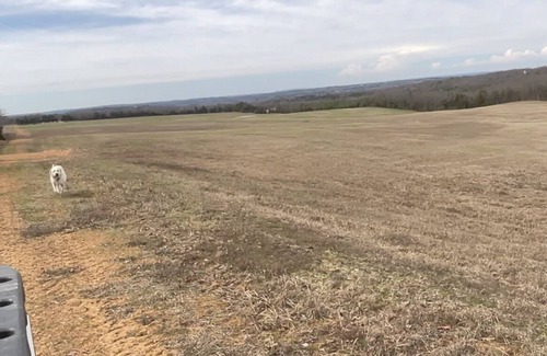 Greenbrier RV Rental | Perfect countryside camping. Beautiful sunsets at the foot of the Ozarks.