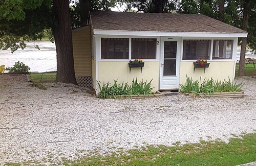 North Hero Cottage | Perfect Cozy Cottage on the shores of Lake Champlain