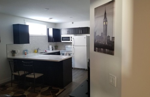 Regina House | Perfect-cozy location! Easy access, great value!