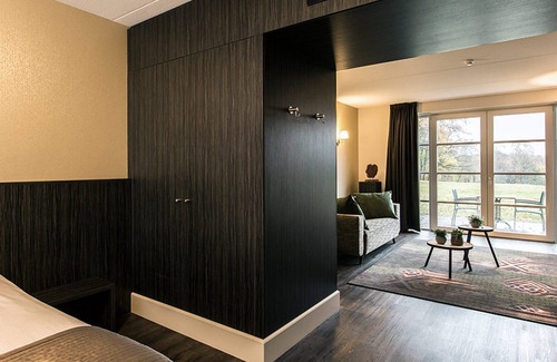 Berg en Dal Hotel | Perfect Escape! Onsite Dining, Close to Vrijheidsmuseum!