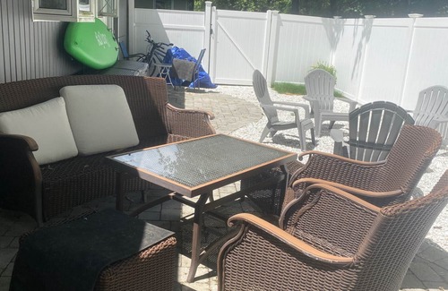 North Beach Cottage | Perfect family/friend getaway. Kayaks and bikes provided.Walk to Herrington Harb