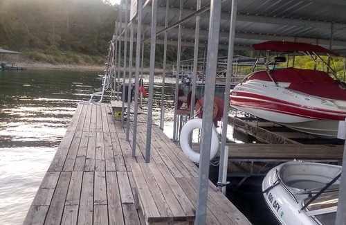 Mountain Home Cabin | Perfect Family Getaway walking distance to boat dock and Norfork Lake.