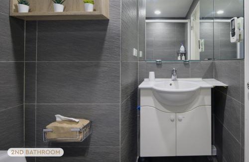 Xinyi Apartment | Perfect Family Home 3B2b Taipei 101 & MRT-4 min 完美家庭住宅 3房2衛 4分到台北101