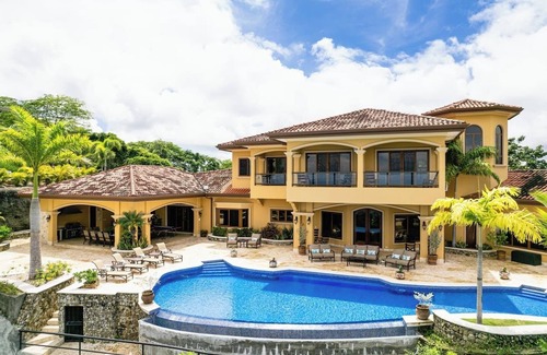 Playa Hermosa House | Perfect Family Vacation with Amazing views of Playa Hermosa