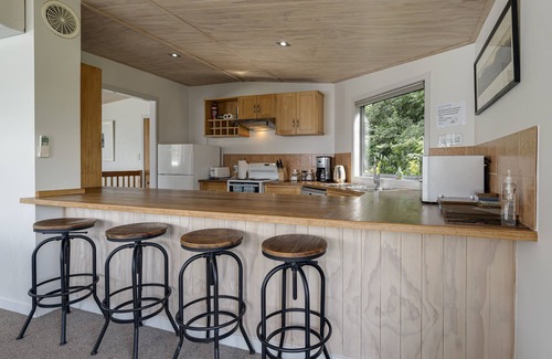Queenstown House | Perfect for 2-9 Guests with Fantastic Views! Thompson Street Twin C