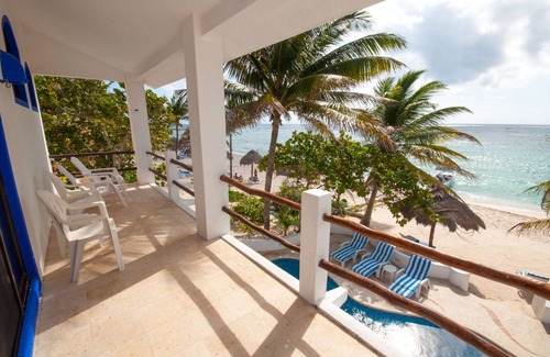 Akumal Villa | Perfect for a large group! Beachfront 7 bedroom villa with pool, AC and WiFi!