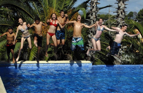 Sant Pere de Ribes House | Perfect for events and groups with sauna and infinity pool and well equipped gym