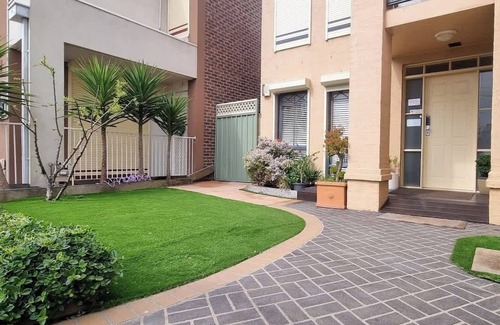 Sunshine North House | Perfect for Families & WorkCrews - Big 5Br,3 Baths