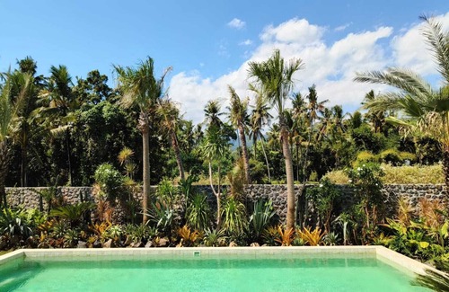 Kaliasem Villa | Perfect for Families & Groups, Villa Cactus 3BR with Pool, Garden & Kitchen.