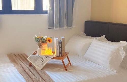 Taman Pertama Apartment | Perfect for Families & Larger Groups, KL MRT- M Vertica
