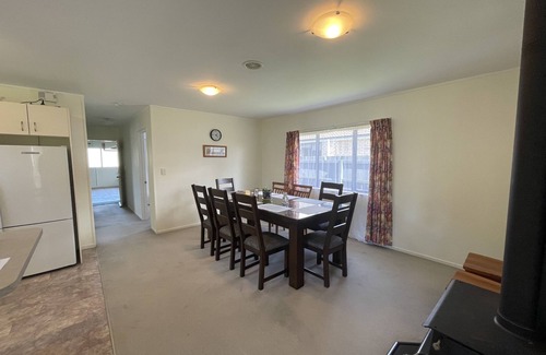 Owhata House | Perfect for Large group-Near Redwood Forest