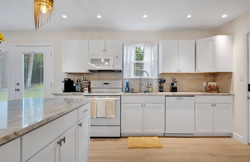 Old Town House | Perfect for Legislative Session! Renovated Gem in the Heart of Tallahassee