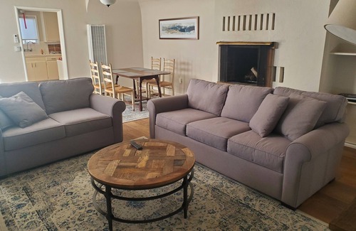 Deer Park House | Perfect for traveling Dr.s and Nurses, near the St. Helena Hospital