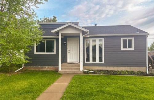 Billings House | Perfect for West End Shopping