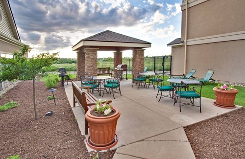 Davenport Condo | Perfect for Your Next Stay | Free Breakfast, Free Wi-Fi, Indoor Pool
