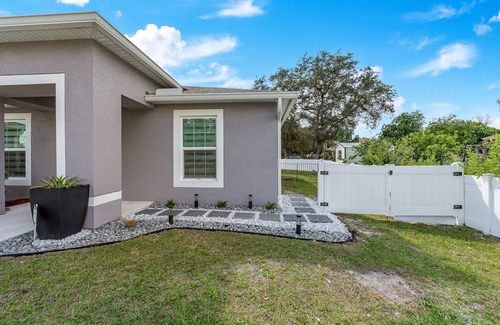 Deltona Lakes Apartment | Perfect Gateway Suite
