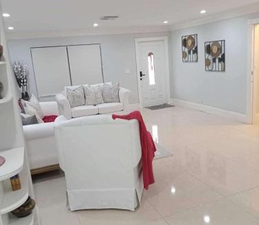 Yeoman Wood House | Perfect get away from big city life