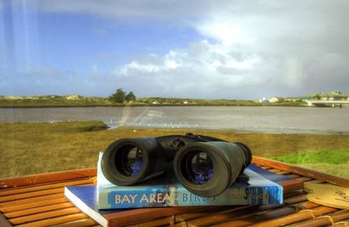 Moss Landing House | Perfect GetAway for Two, Sunset & Water View from Window