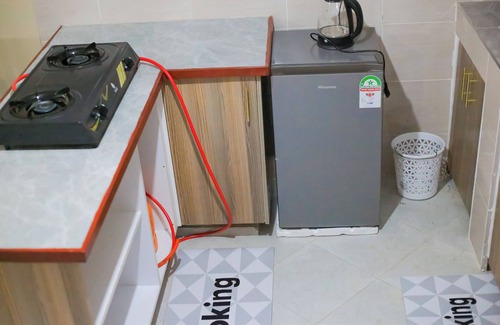 Kisumu Apartment | Perfect Getaway: Quiet, 1-Bedroom Private Balcony. Walk to Kisumu Airport.