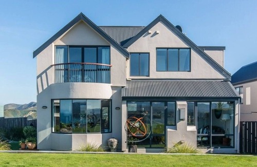 Wellington House | Perfect Getaway With The Best View