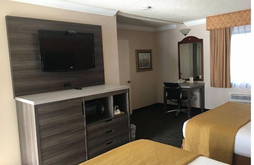 Munras Avenue Hotel | PERFECT LOCATION 2QUEEN BED@HEART OF MONTEREY