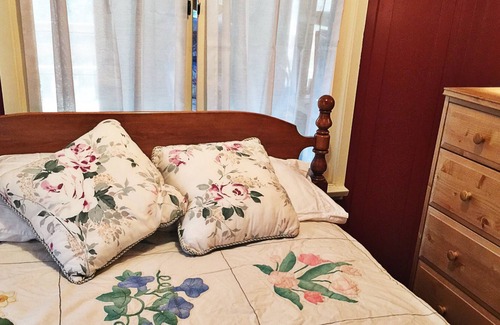 Forest Falls Cabin | Perfect Location! Hiker's and Dogs (2) Paradise.! Walk to Trails!