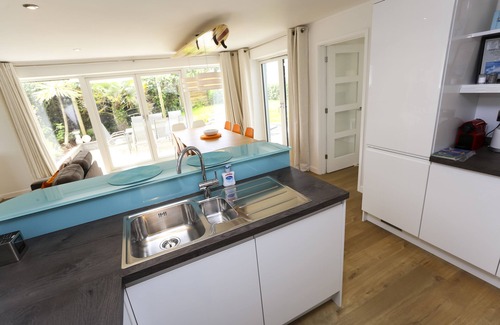Croyde House | Perfect location next to the beach. 4 bedrooms, sleeps 10 people.