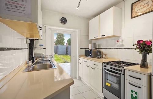 Patchway Apartment | -Perfect match for business, corporate, contractors or relocation services-