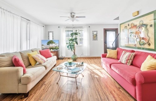 Virginia Beach House | Perfect Private Getaway Minutes to Virginia Beach!