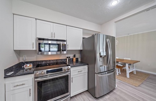 Whitfield House | Perfect Sarasota Getaway: Close to All-Heated Pool w no extra fee -Game Room!