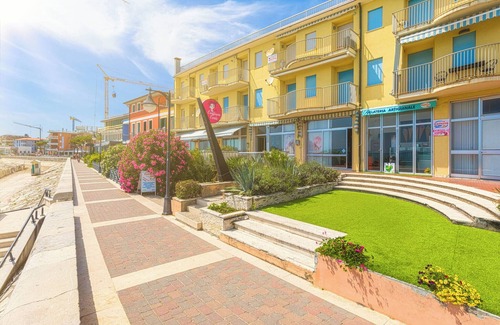 Caorle Apartment | Perfect Sea View in the Heart of Caorle’s Center with Private Parking