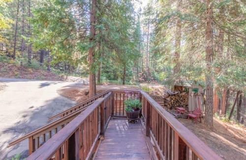 Mariposa House | perfect yosemite retreat with wi-fi