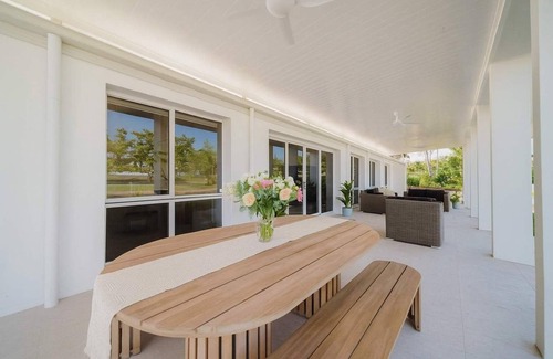 Pallarenda House | 🌊 Perfection in Pallarenda With Pool