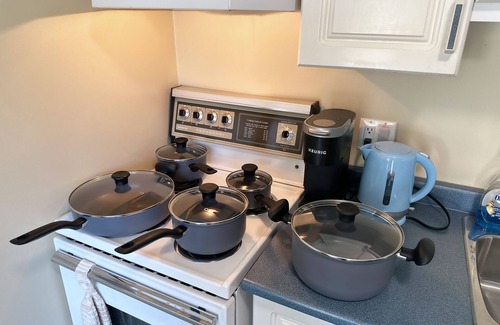 Pasadena Apartment | Perfectly Centered, Close to everything the West Coast has to offer!